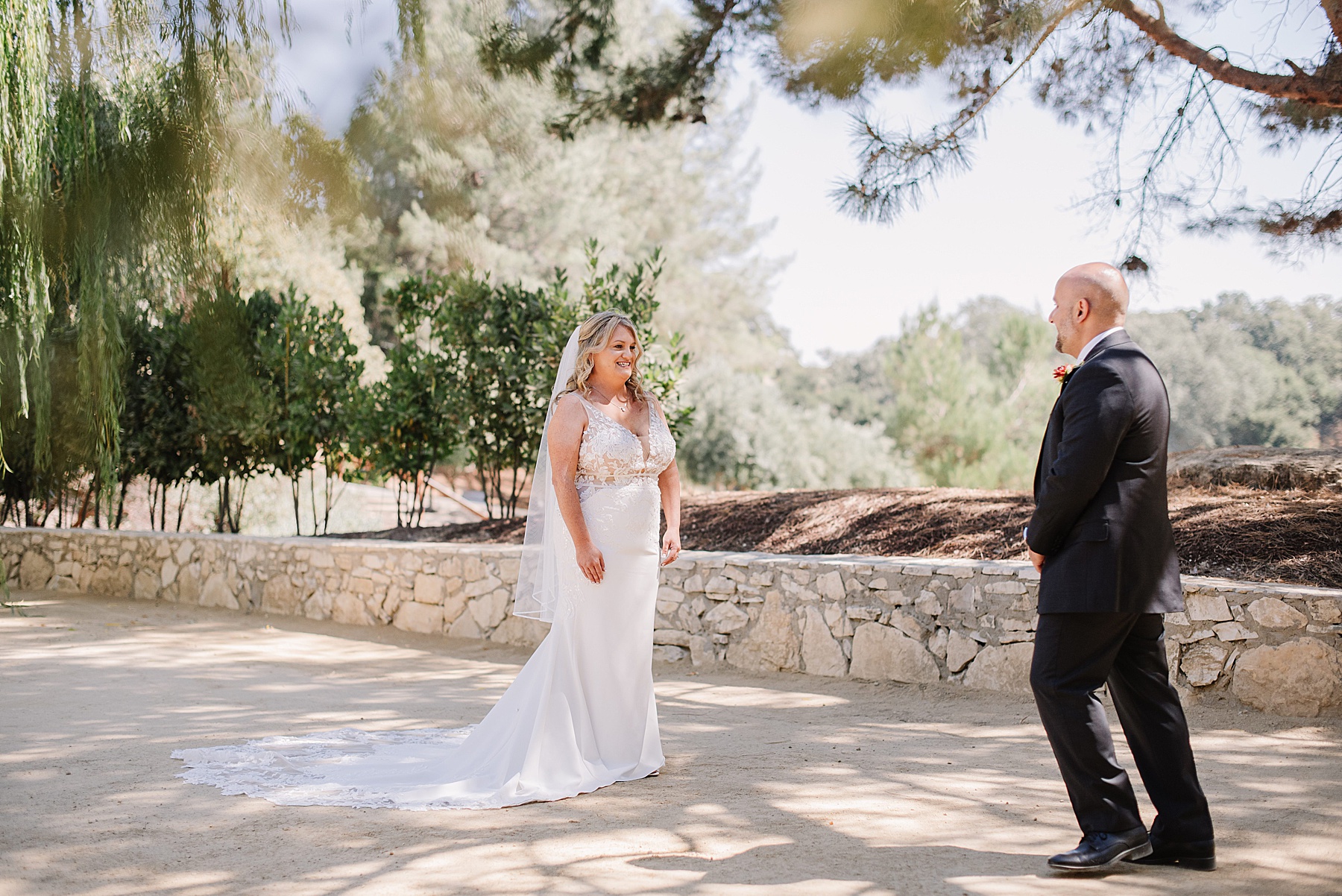 How to have a stress-free wedding day. Couple during  first look. Terra Mia Paso Robles, California