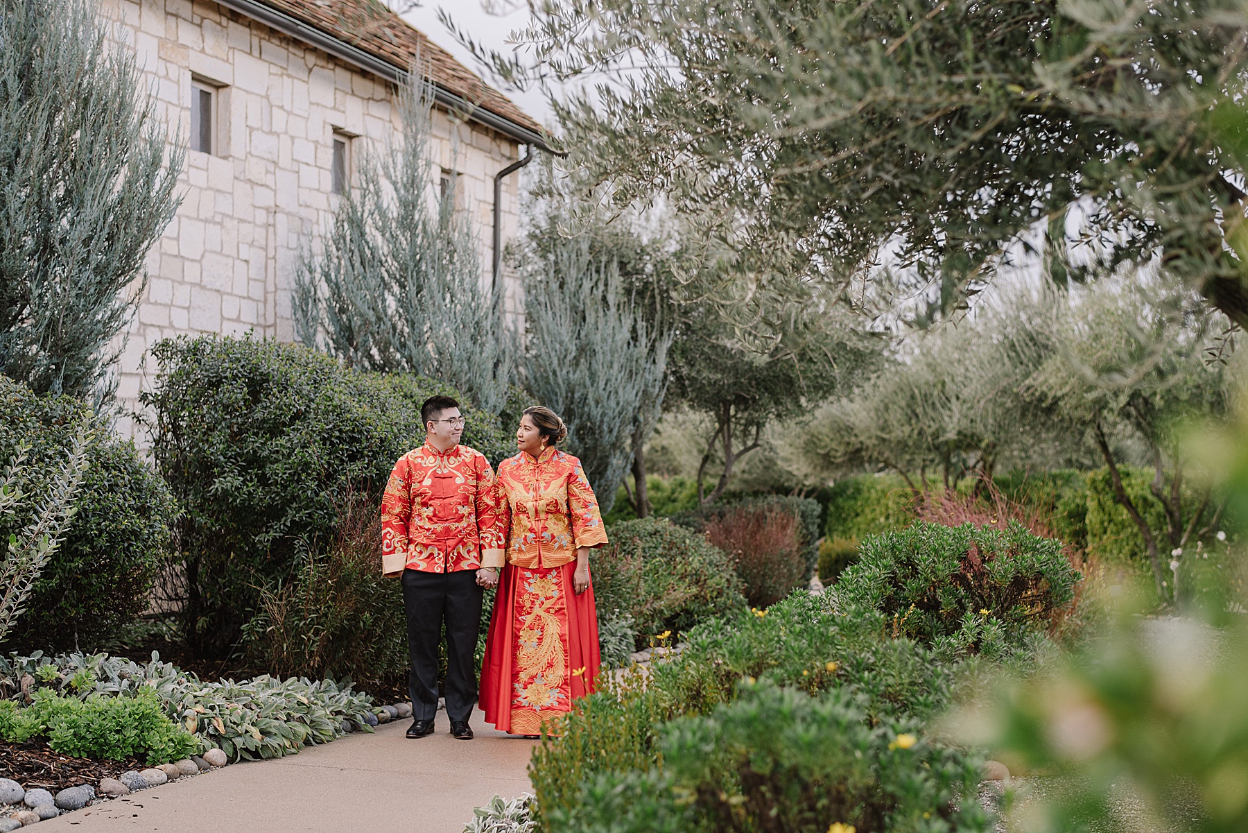 Honoring Your Heritage: Incorporating Traditional Attire in Engagement Photos