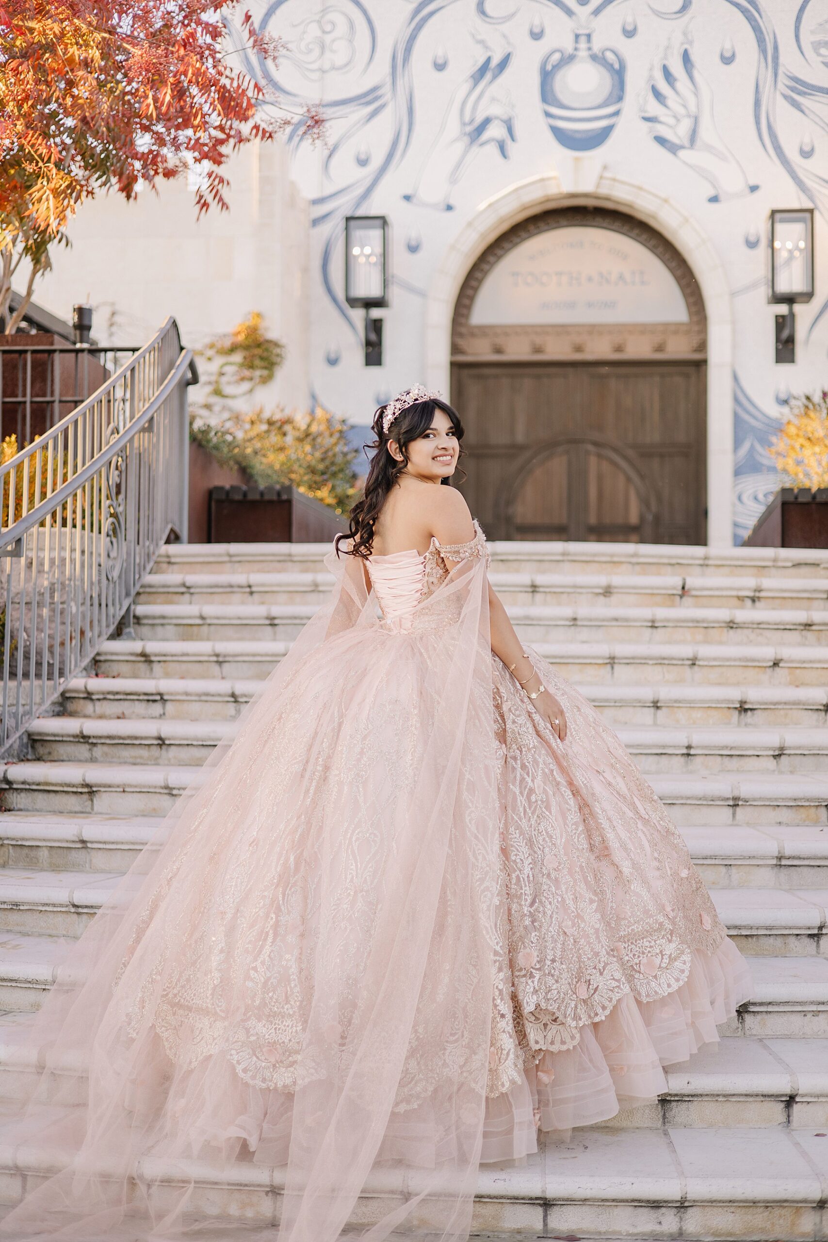 Celebrate your special day with a magical Tooth + Nail Winery Quinceañera. Discover unforgettable moments at this stunning venue