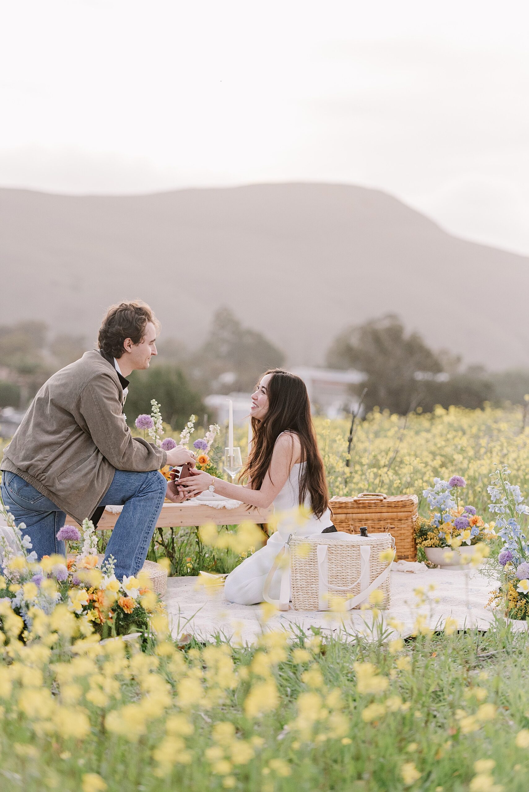 Discover unique proposal ideas that go beyond the typical beach setup and create a moment that feels personal, meaningful, and unforgettable.