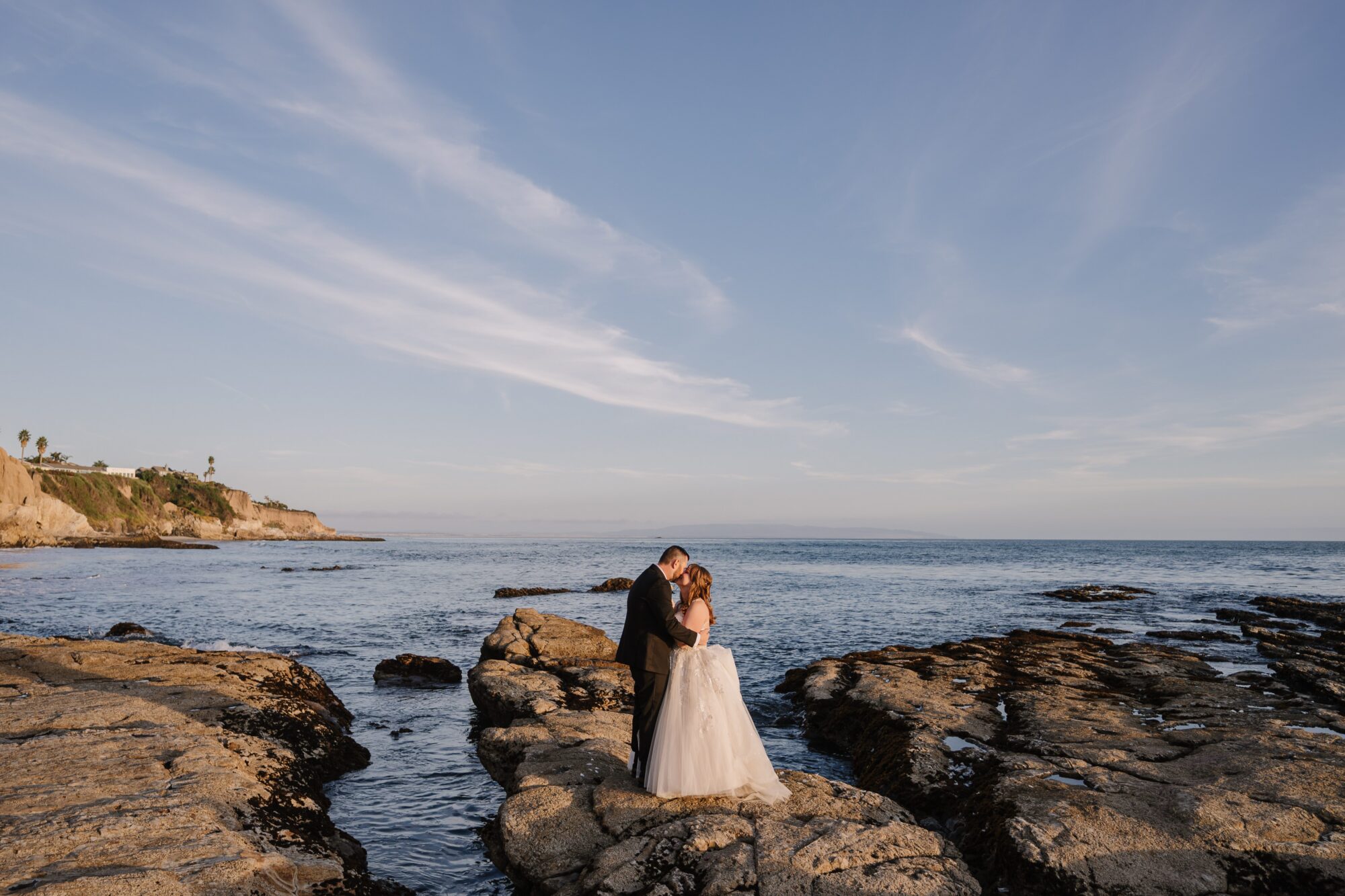 Discover the Wedding Photographer Survival Guide with essential gear, tips, and must-have items to help photographers stay prepared throughout every wedding day.